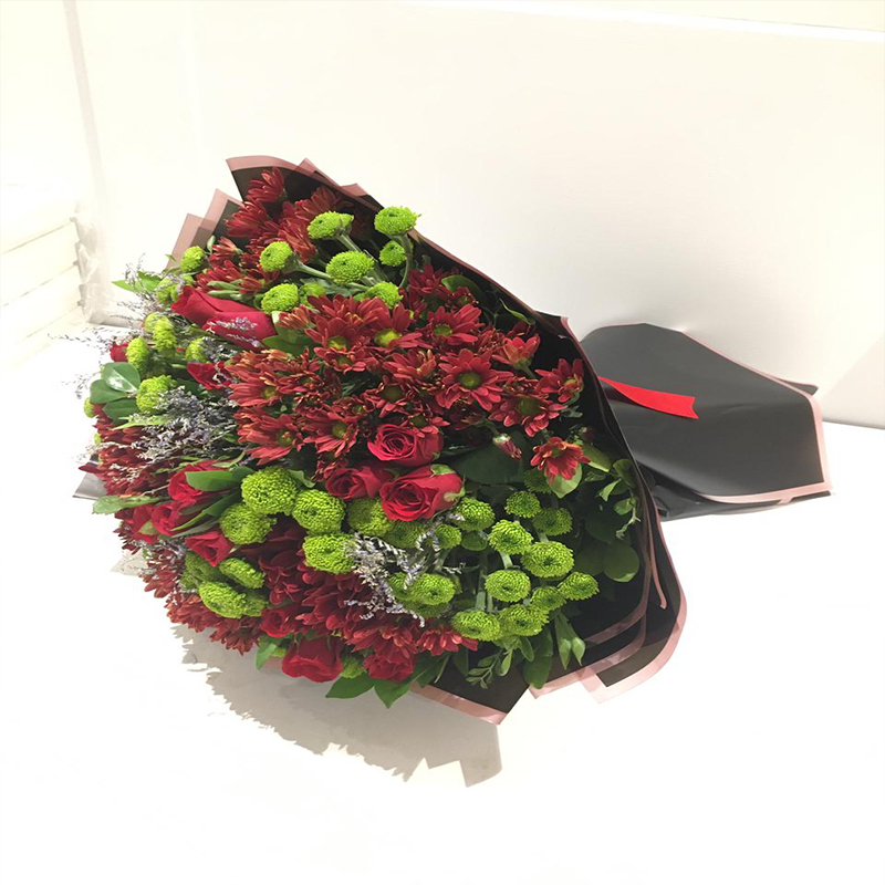 Red Romance Delivery,
Passionate floral arrangements,
Sector 15, Noida,
Romantic flower gifts,
Expressing love with red roses,
Anniversary flower surprises,
Online florist Noida,
Florist in Sector 15,
Same-day flower delivery,
Language of roses and love



