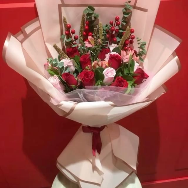 Pretty in Pink Delivery,
Sector 16, Noida,
Pink-Themed Gifts,
Elegant Pink Decor,
Romantic Surprises,
Celebratory Pink Delights,
Timely Delivery,
Memorable Occasions,
Pink Floral Arrangements,
Convenient Gift Delivery Service